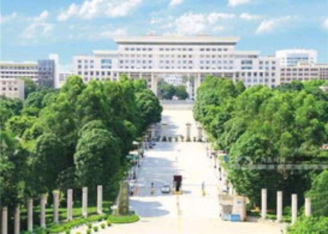 广西大学是广西省列入教育部直属高校序列并与广西壮族自治区"部省合