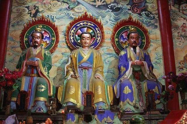 道教:太元真人东岳上卿司命真君,定录君,保命君