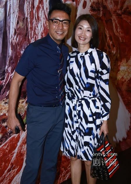 姜皓文带老婆金慧英去布伟杰婚宴晒恩爱