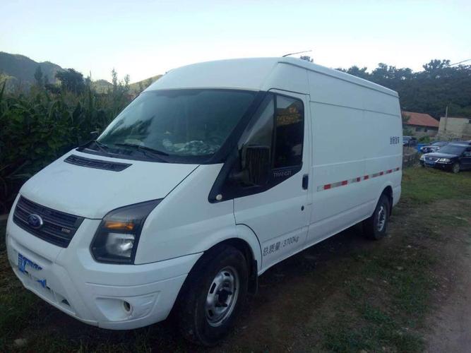 【烟台】2015年10月 国5.全顺新世代封闭厢货车 手动挡