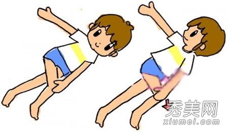 招式三 压腿扭头