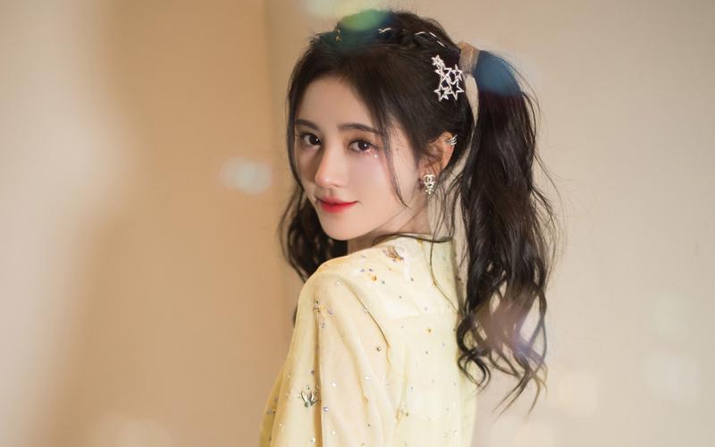 鞠婧祎双马尾甜美高清电脑桌面壁纸图片