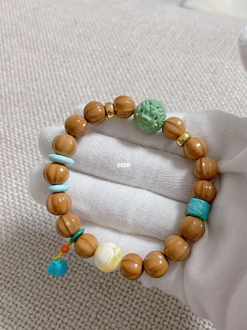 猴头鲨鱼背,第一次自己攒串_绿松_鲨鱼_手串_文玩_自行车_莲花_文玩
