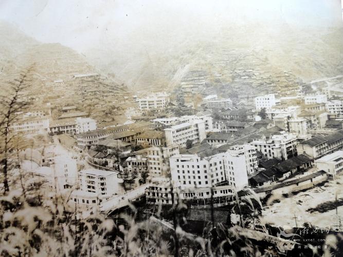 首页 图库频道 湘西老照片 > 3张图看古丈72年变迁