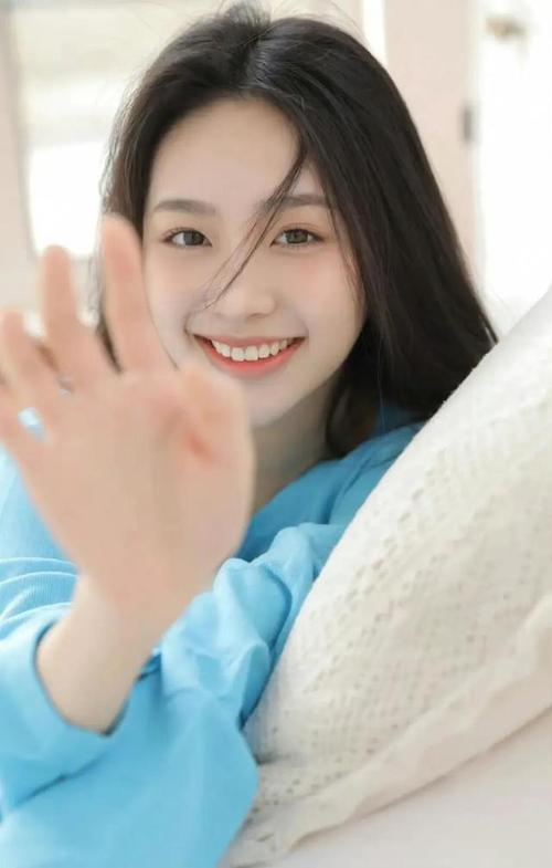 治愈系笑容的美女写真