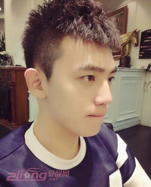 高中生发型男