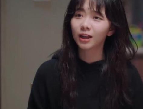 凌霄让李尖尖等他,一离开就是九年,网友:离开的人有资格说等?