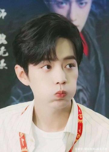 和师姐有很多撒娇卖萌的戏份,而生活中肖战也有这一面哦,嘟嘟嘴的肖战