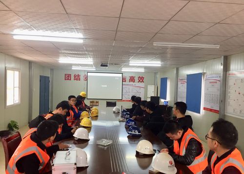 进贤县基础教育提升改造工程(一期)项目部开展机械伤害应急演练