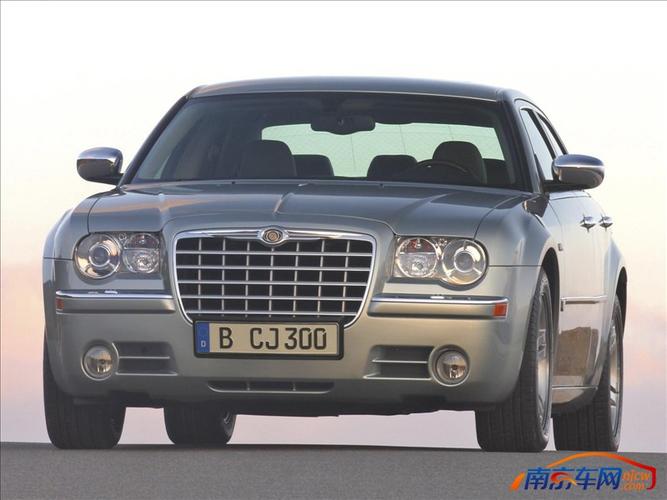 2005款克莱斯勒300c