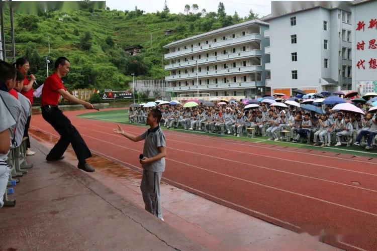 时讯从江三中千人学党史颂党恩庆祝建党100周年