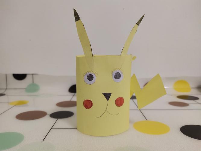 科学大道第三小学:纸筒大变身,创意小达人