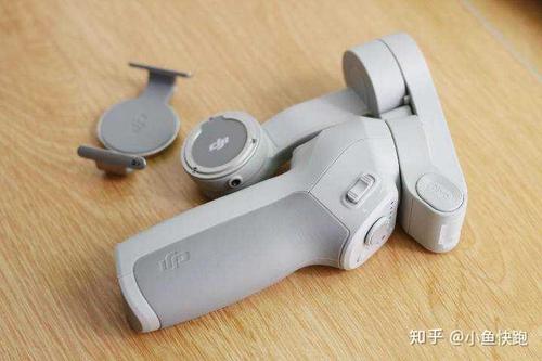 如何评价 899 元的大疆最新手机云台 dji om 4?值得购买吗?