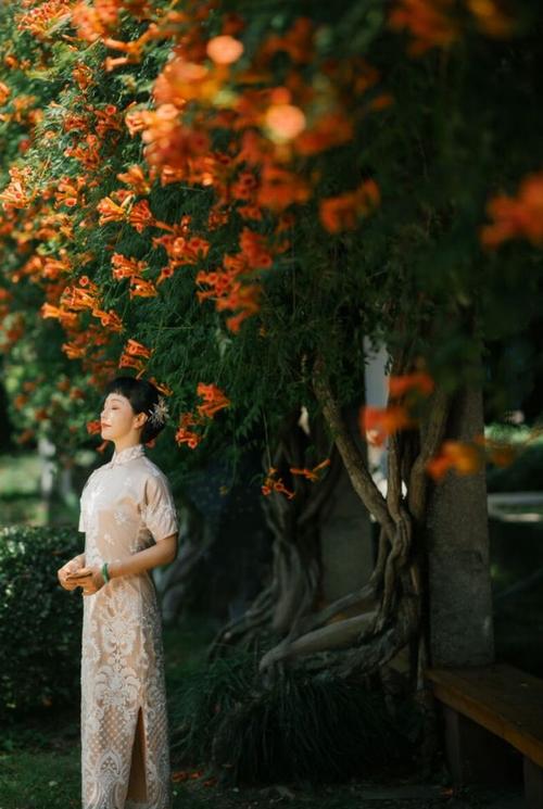 中年女性拍照正确打开方式7个提升优雅气质的拍照技巧快试试