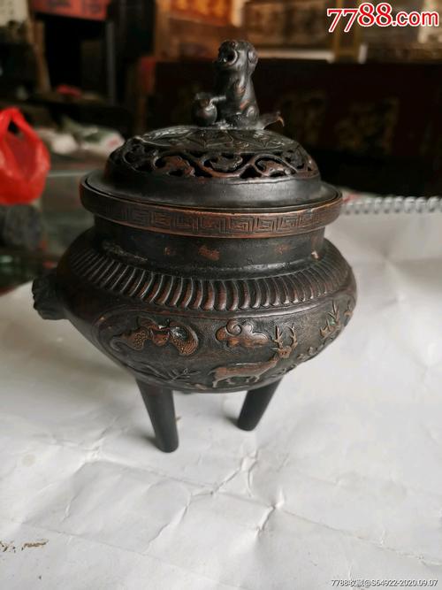 高浮雕明代紫铜香熏炉_铜炉_第2张_7788铜器收藏