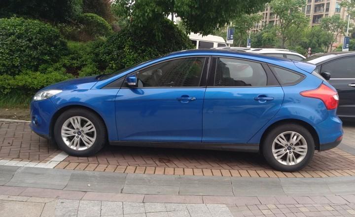 苏州二手福克斯 2012 款 两厢 1.6l 自动舒适型 蓝色