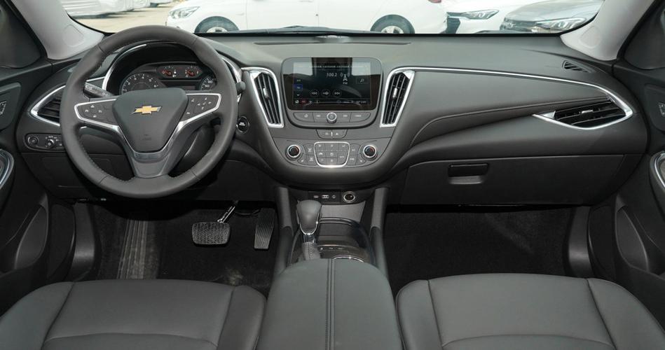 最廉价的中型车,外观内饰有非常具有质感,实拍雪佛兰迈锐宝xl