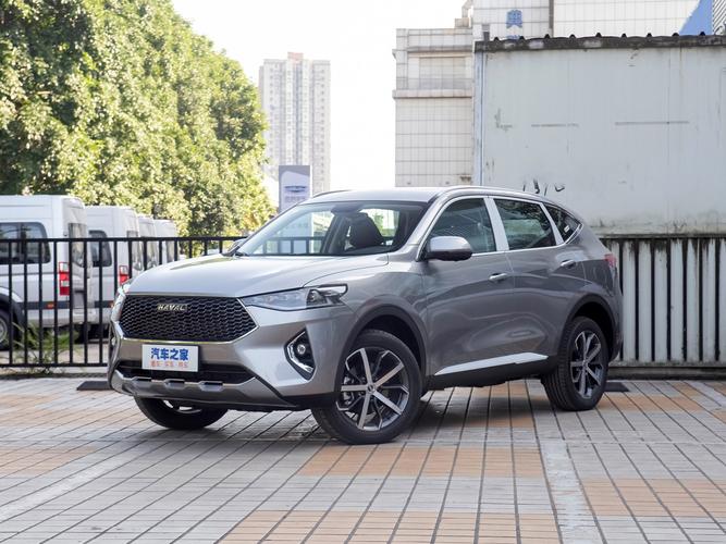 哈弗f7是哈弗f系列年轻人suv的第二款车型,它定位紧凑型suv,但尺寸