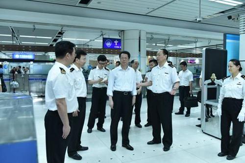 市委常委,市纪委书记张子兴调研深圳海关