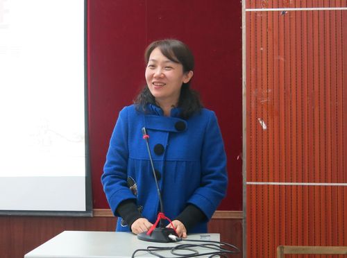 陈芳主任宣布选举结果