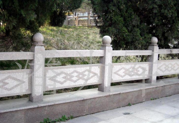 供应五莲石材桥栏杆 石护栏