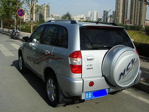 【兰州】2010年9月 奇瑞 瑞虎 1.8 大师版豪华型 银灰 手动挡