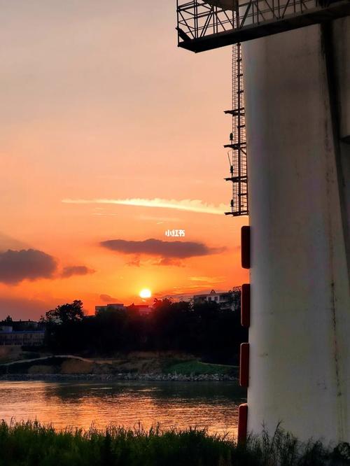 江边,夕阳_景点_夕阳_出行_人文风光展示_自然风光