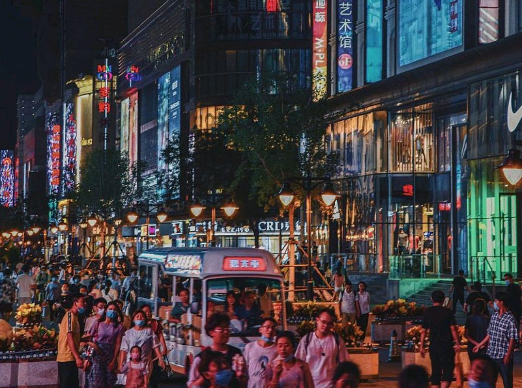 天津滨江道二姐,疯狂过也热闹过,突然就走了