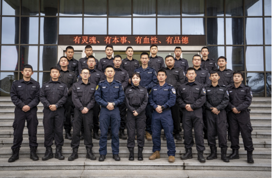 宁波市公安局奉化分局巡特警大队"三栖"突击队