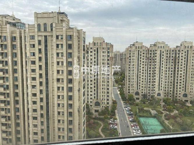 远洋悦庭2室1厅1卫4000元月精装修电梯房