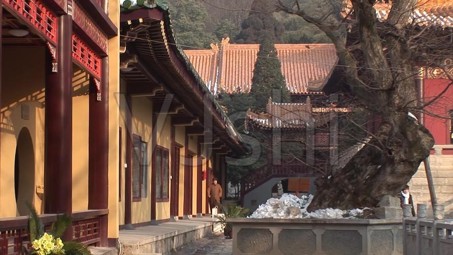 实拍千年古寺,东晋老寺院,舍利塔