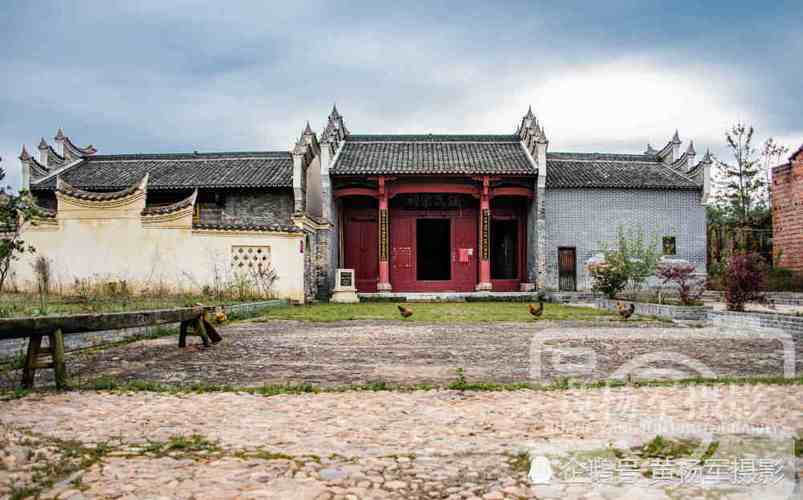 江西存在感最低的乡,一村钟氏古祠堂建筑17座,你知道是哪里吗?