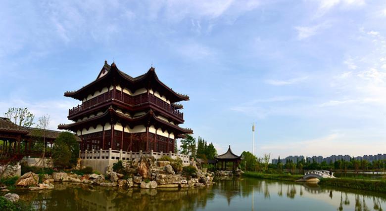 江苏仪征:东园静美 湖水似碧