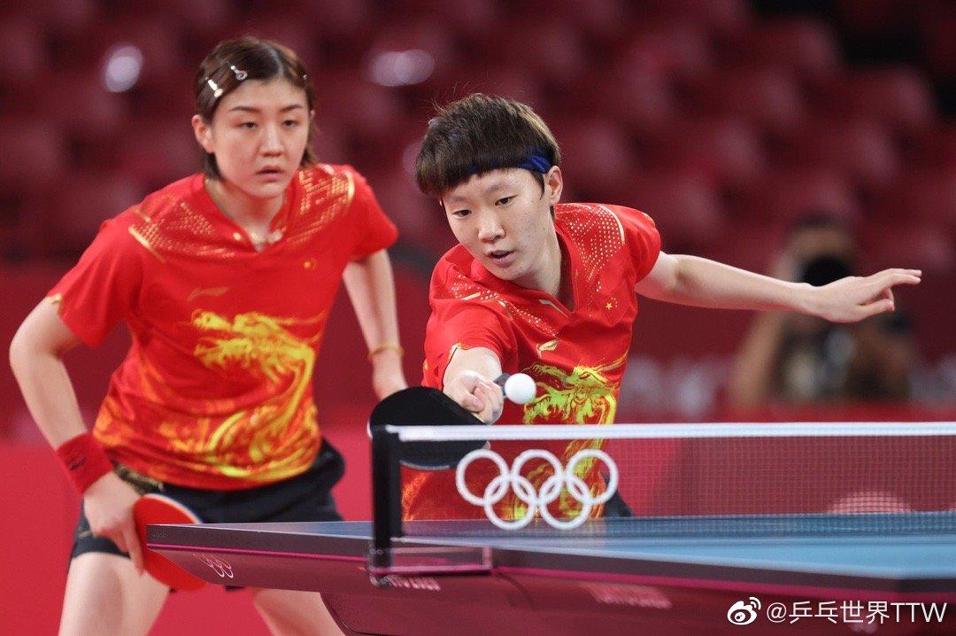 巅峰之争!团体赛迎战东道主,中国女乒十拿九稳