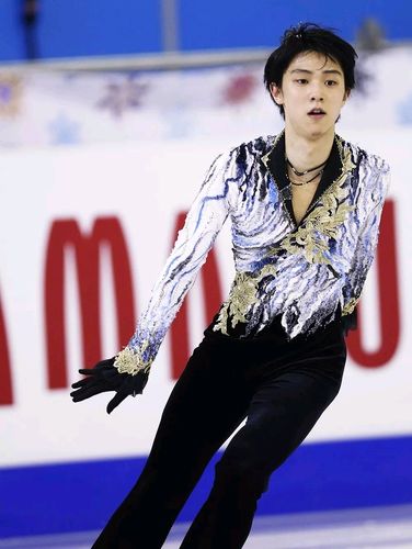 羽生结弦考斯藤介绍全合集