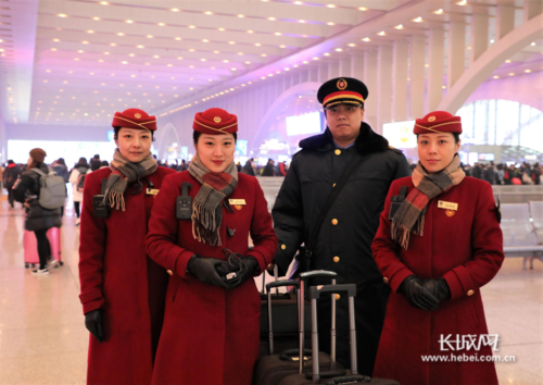 "来自石家庄客运段天佑车队动秦二组的王翡告诉记者,1月10日,春运大幕