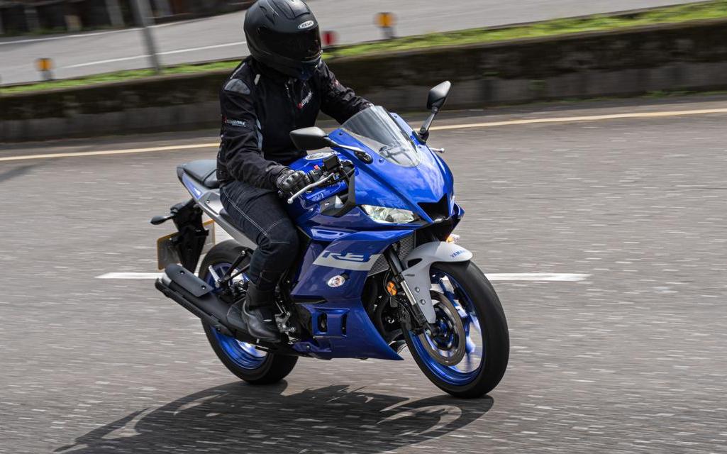 雅马哈r3车主公认的四大优点和三大缺点_试驾评测_资讯中心_全球摩托