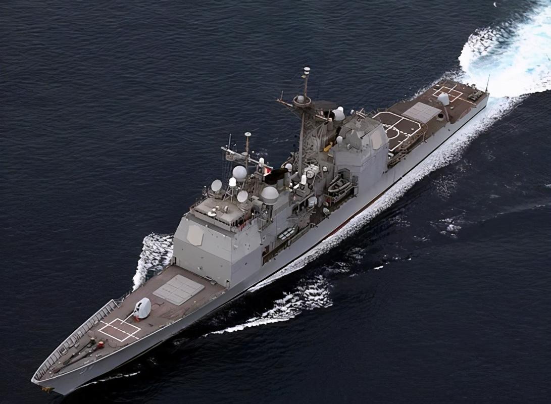 世界第一艘核动力水面舰艇——"长滩"号核动力导弹巡洋舰