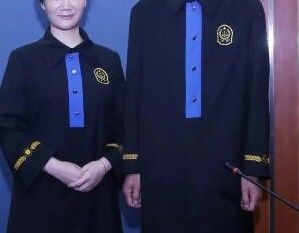 新款法官袍法袍律师袍法官制服模拟庭全套服装