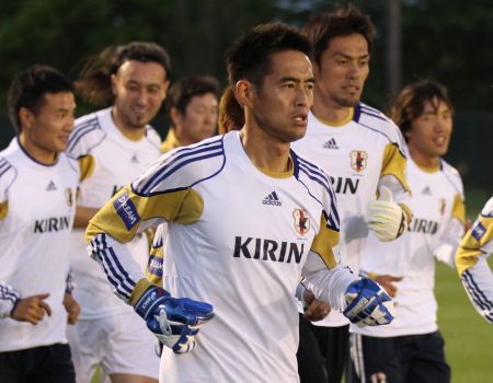 日本队集结备战世界杯 四朝元老川口能活任队长