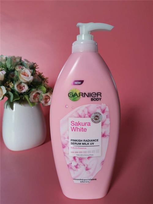 泰国卡尼尔樱花美白身体女士嫩肤真品润肤补水身体乳