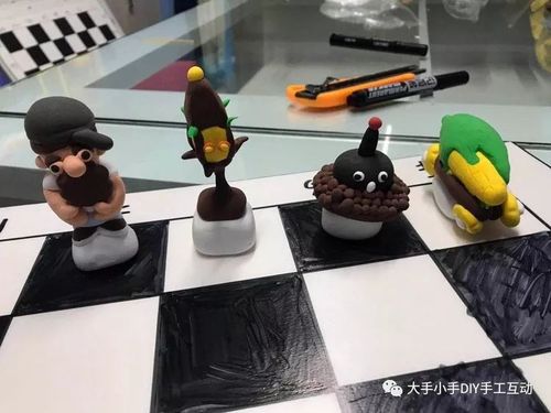 有用纸艺完成圣诞老人版国际象棋,用软陶,超轻黏土完成植物大战僵尸