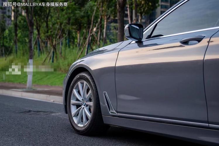 膜呗改色案例:宝马730改色贝尔尼纳灰 仿佛置身美景之中