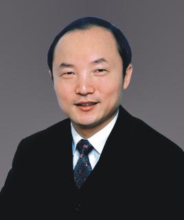 新航道国际教育集团董事长兼 ceo胡敏