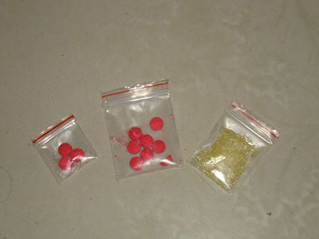 泸州:瘾君子胆大包天竟在派出所眼皮底下吸毒