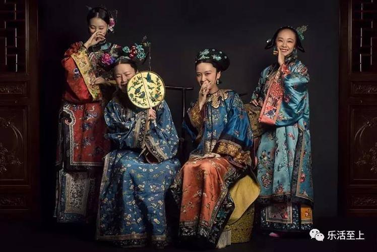 最近,有一组清宫照片在社交网络上