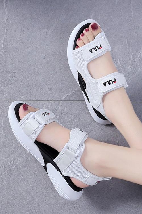 沙滩凉鞋女