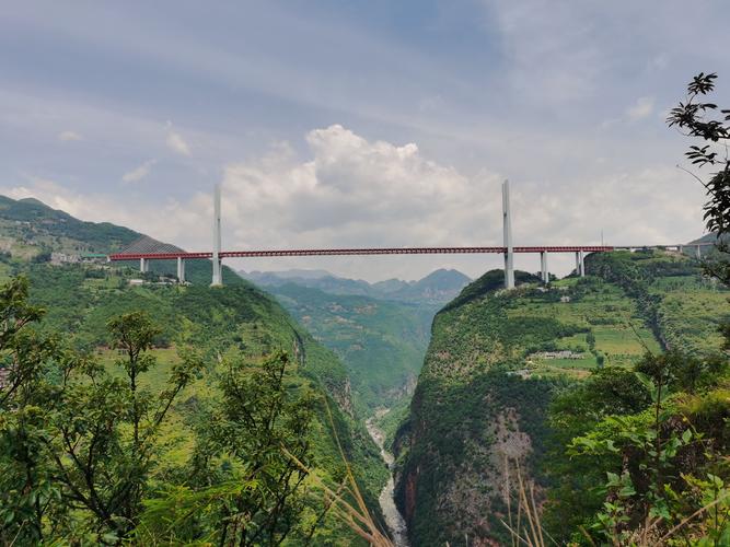 贵州省六盘水市北盘江大桥.