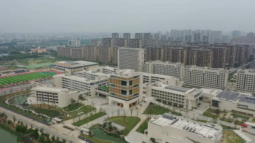 【微靖江】确保师生入学安全,省靖中进行第二次空气质量检测
