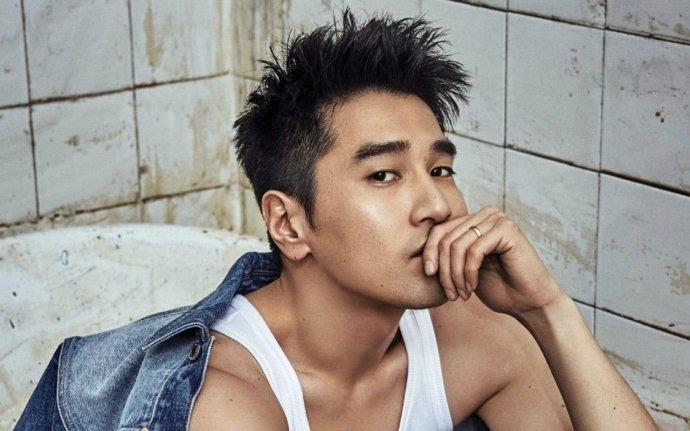 单眼皮男人真帅气